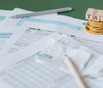 pexels-n-voitkevich-6863181